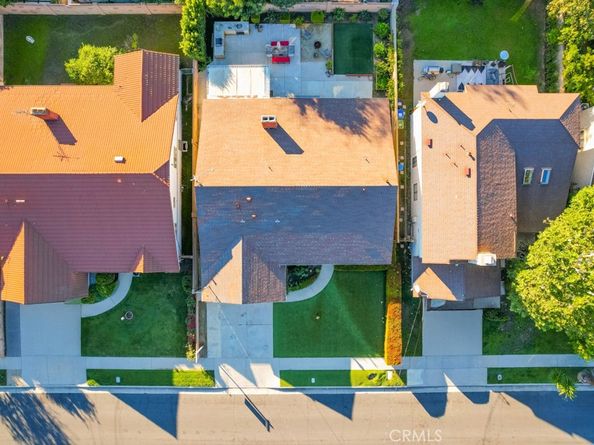 6563 Bianca, Lake Balboa CA 91406