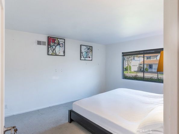 6563 Bianca, Lake Balboa CA 91406