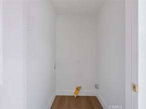 6615 Orion, Van Nuys CA 91406