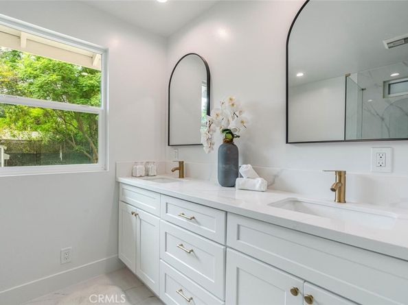 6615 Orion, Van Nuys CA 91406