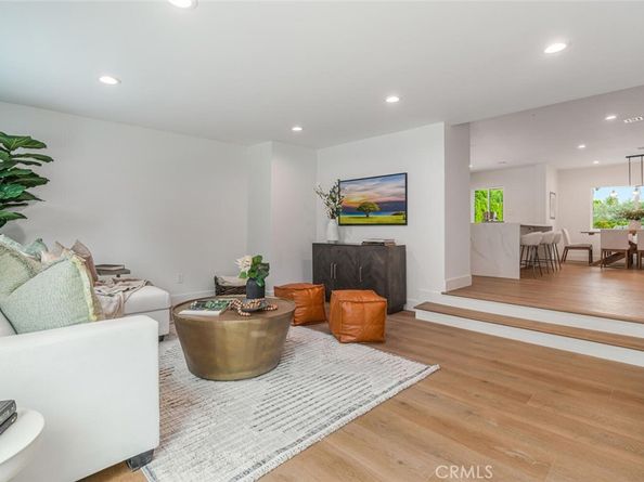 6615 Orion, Van Nuys CA 91406