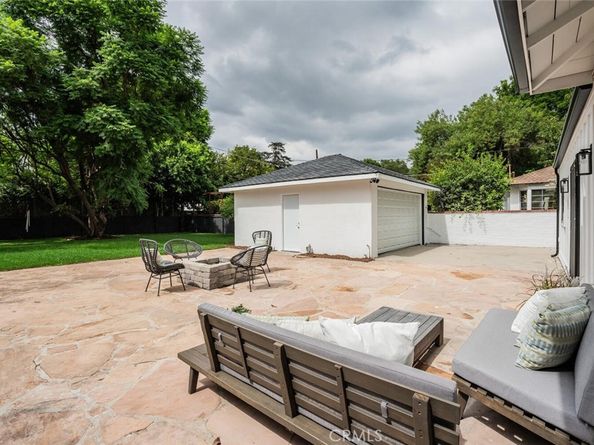 6615 Orion, Van Nuys CA 91406