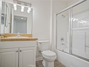 5515 Canoga 318, Woodland Hills CA 91367