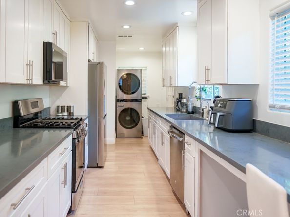 15500 Chatsworth Street, Mission Hills CA 91345