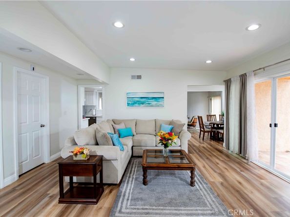 11968 Rossiter, Sylmar CA 91342