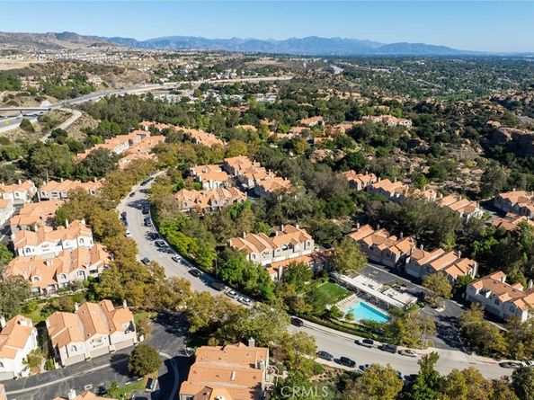 11383 Old Ranch Circle, Chatsworth CA 91311