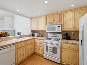 11383 Old Ranch Circle, Chatsworth CA 91311