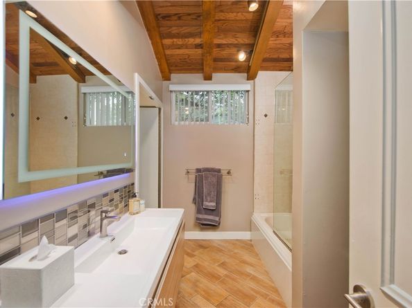 4719 Tyrone, Sherman Oaks CA 91423