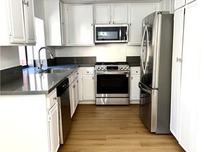 21930 Marylee 98, Woodland Hills CA 91367