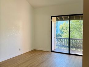 21930 Marylee 98, Woodland Hills CA 91367