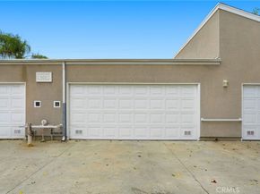 10220 Zelzah 4, Northridge CA 91325