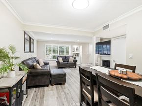 10220 Zelzah 4, Northridge CA 91325