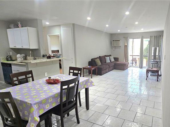 17900 Sherman Way 226, Reseda CA 91335