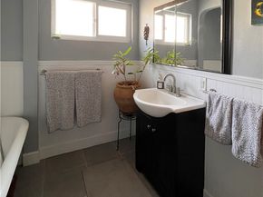 6431 E El Roble, Long Beach CA 90815