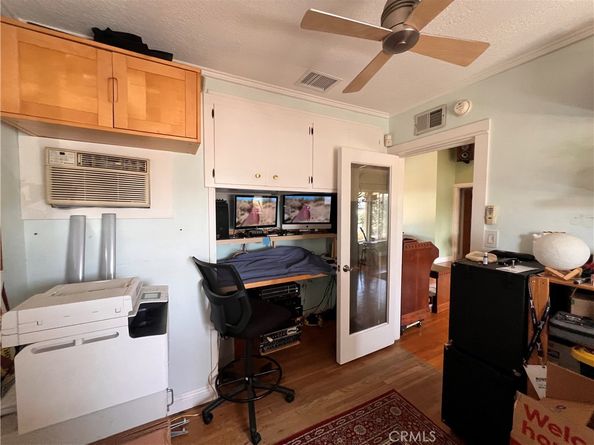 6431 E El Roble, Long Beach CA 90815