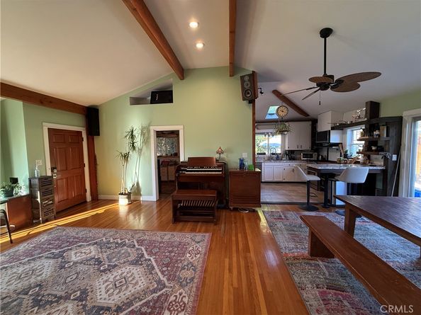6431 E El Roble, Long Beach CA 90815