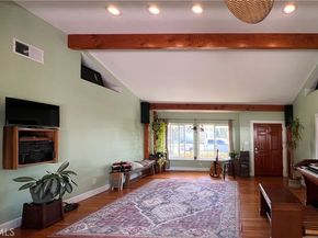 6431 E El Roble, Long Beach CA 90815