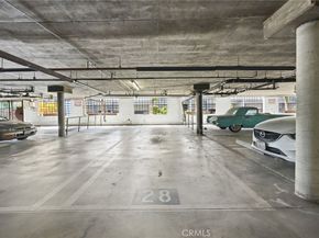 22038 Vanowen St. 215, Woodland Hills CA 91303