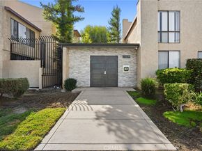 22038 Vanowen St. 215, Woodland Hills CA 91303