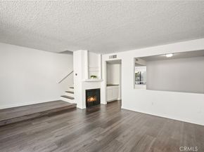 22038 Vanowen St. 215, Woodland Hills CA 91303