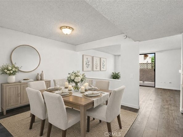 22038 Vanowen St. 215, Woodland Hills CA 91303