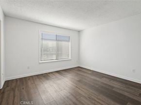 22038 Vanowen St. 215, Woodland Hills CA 91303