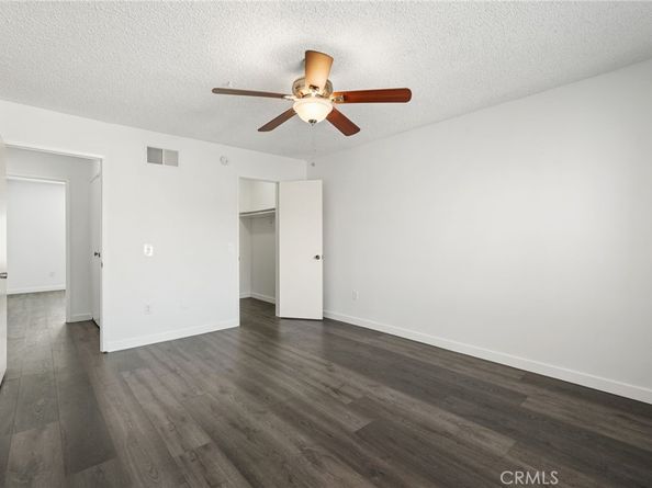 22038 Vanowen St. 215, Woodland Hills CA 91303