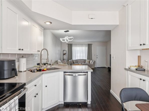 312 N Louise Street 210, Glendale CA 91206