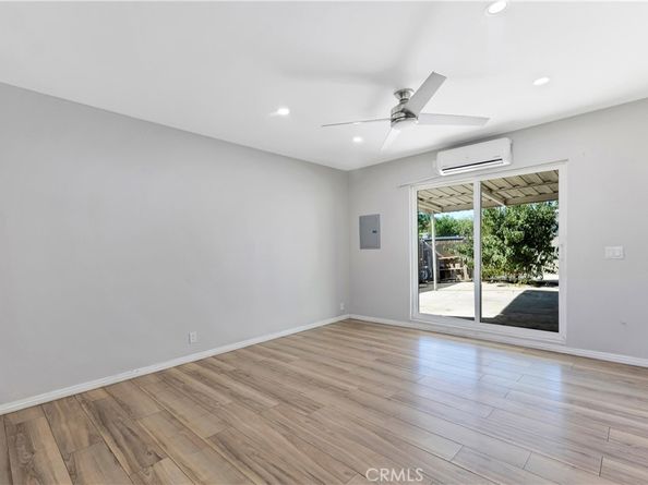11023 Laurel Canyon Boulevard, San Fernando CA 91340
