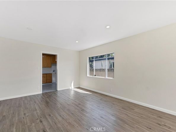 11023 Laurel Canyon Boulevard, San Fernando CA 91340