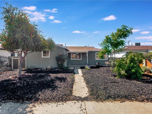 11023 Laurel Canyon Boulevard, San Fernando CA 91340