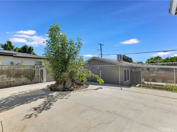 11023 Laurel Canyon Boulevard, San Fernando CA 91340