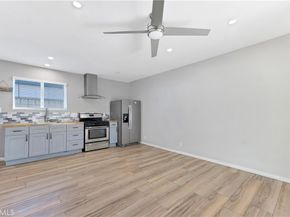 11023 Laurel Canyon Boulevard, San Fernando CA 91340