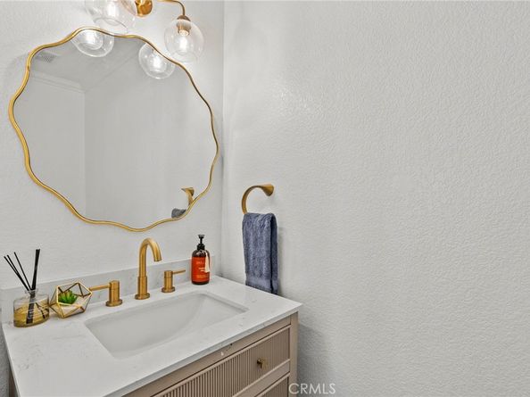 13204 Alta Vista Way, Sylmar CA 91342