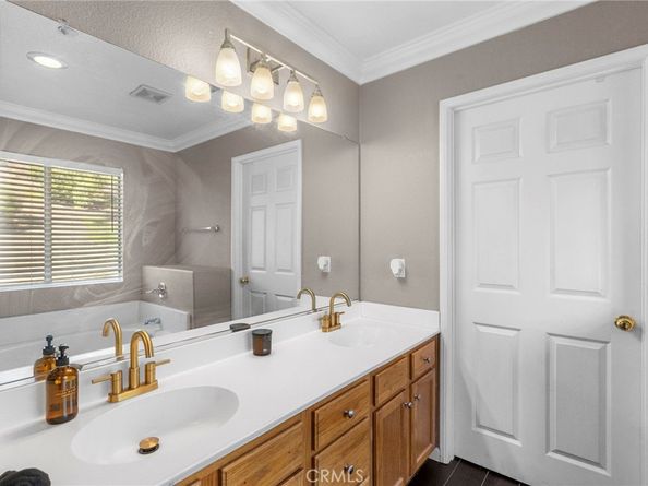 13204 Alta Vista Way, Sylmar CA 91342