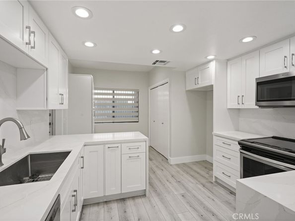 19029 Nordhoff Street 103, Northridge CA 91324