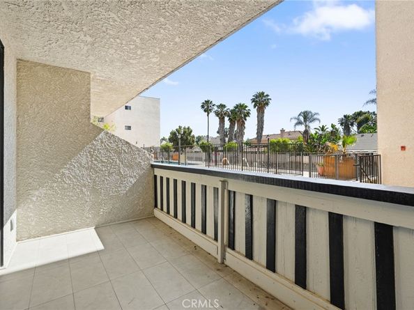 19029 Nordhoff Street 103, Northridge CA 91324