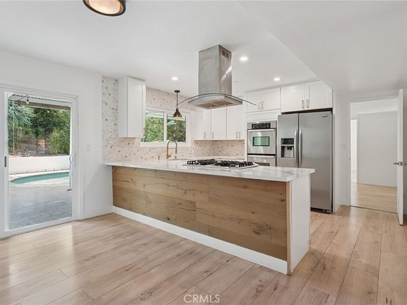 5789 Fairhaven Avenue, Woodland Hills CA 91367