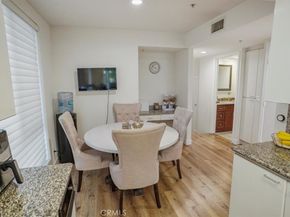 1819 Holmby Ave 104, Los Angeles CA 90025