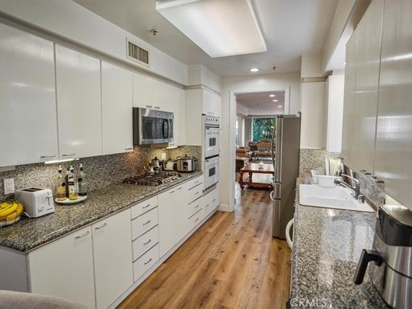 1819 Holmby Ave 104, Los Angeles CA 90025