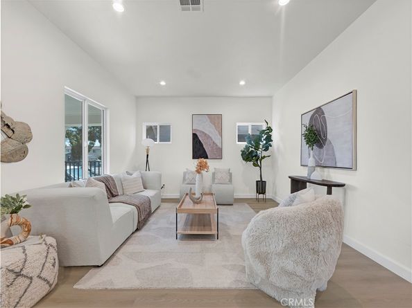 2947 Dalton, Los Angeles CA 90018