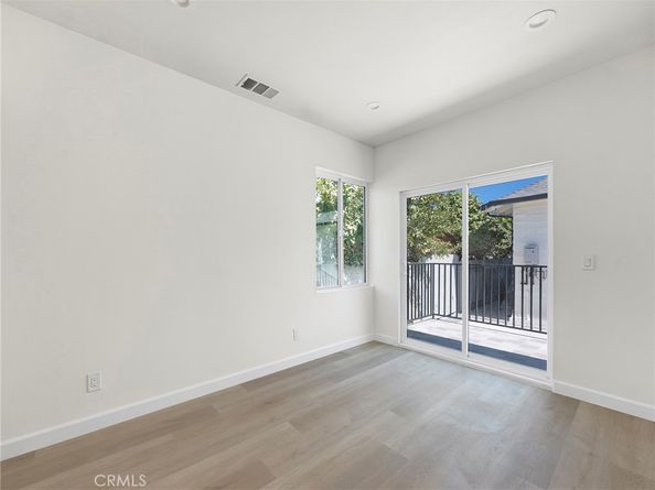 2947 Dalton, Los Angeles CA 90018