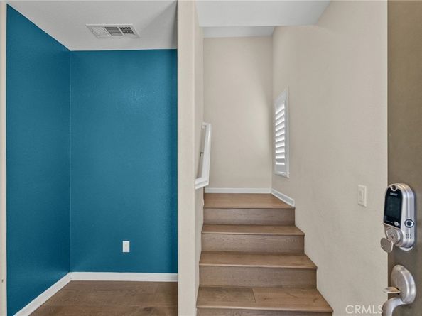 14729 Sherman Way, Van Nuys CA 91405