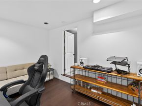 4542 San Andreas, Los Angeles CA 90065