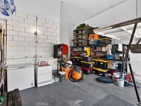 4542 San Andreas, Los Angeles CA 90065