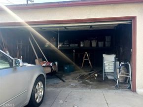 8715 S Van Ness, Inglewood CA 90305