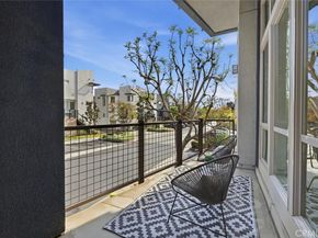 5506 W 149th Place 5, Hawthorne CA 90250