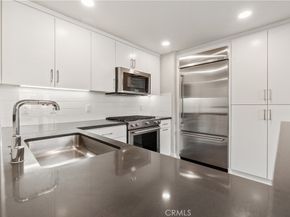 6030 Seabluff 505, Playa Vista CA 90094