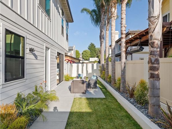 2414 Clark Lane B, Redondo Beach CA 90278