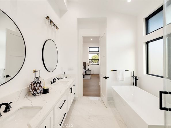 2414 Clark Lane B, Redondo Beach CA 90278